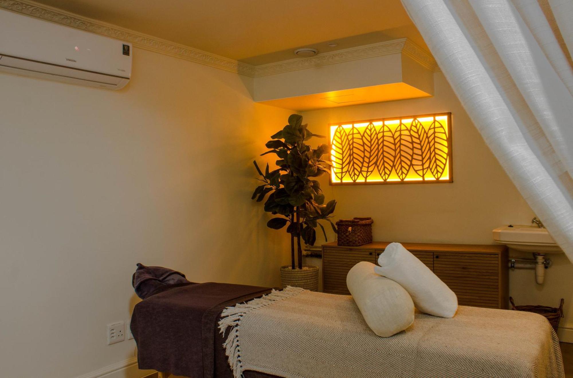 The Trade Boutique Hotel Cape Town Bagian luar foto